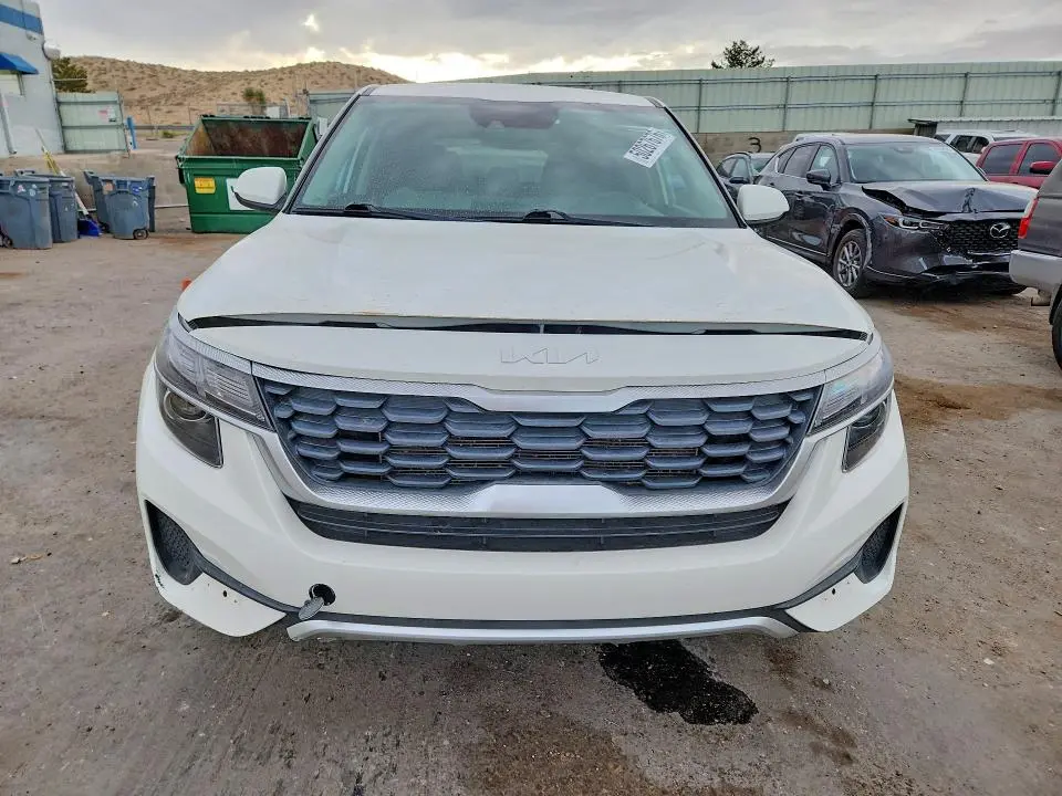 2022 KIA SELTOS LX  
