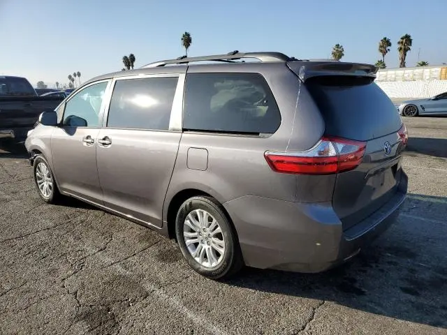 2015 TOYOTA SIENNA XLE  