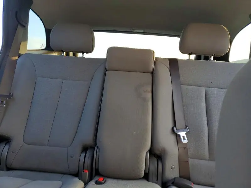 2012 HYUNDAI SANTA FE GLS  