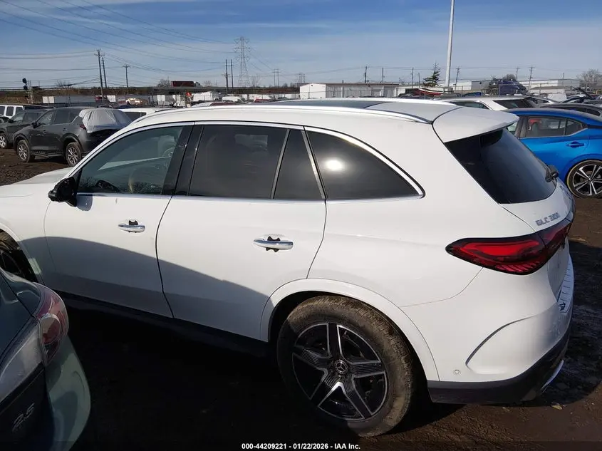 2025 MERCEDES-BENZ GLC 300 4MATIC SUV