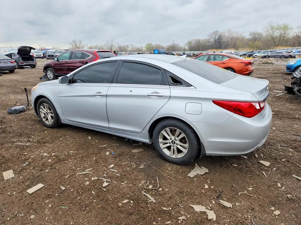 2013 HYUNDAI SONATA GLS  