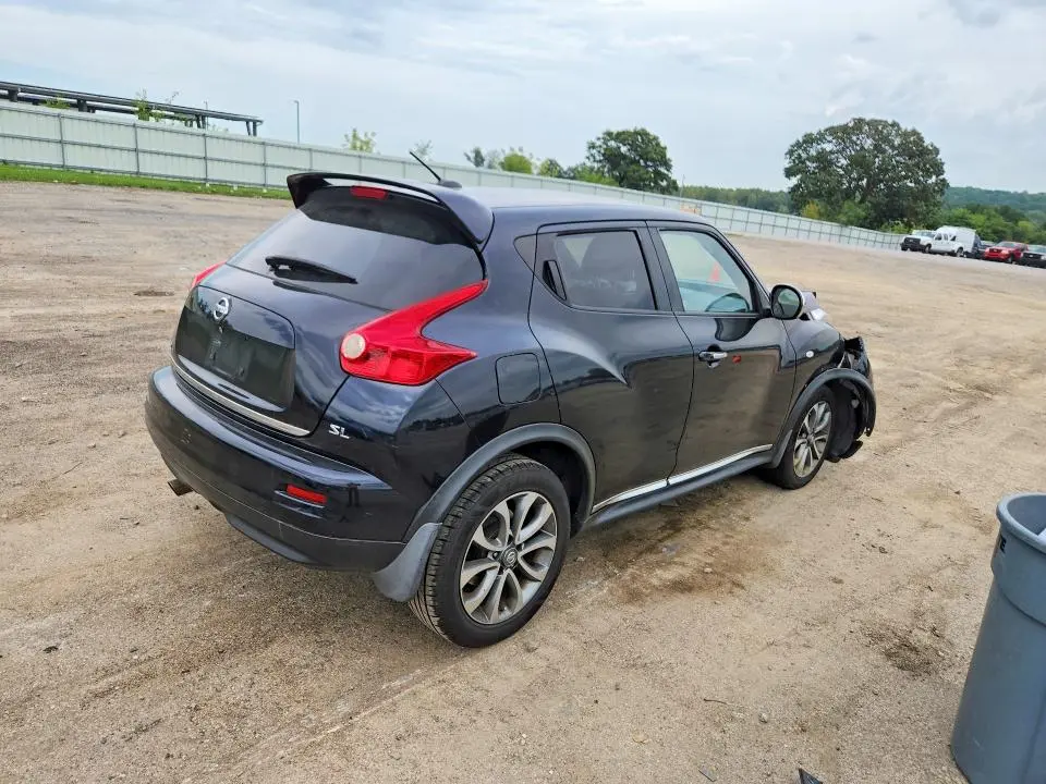 2011 NISSAN JUKE S  