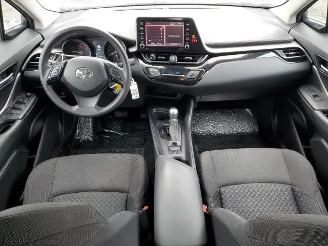 2021 TOYOTA C-HR XLE  