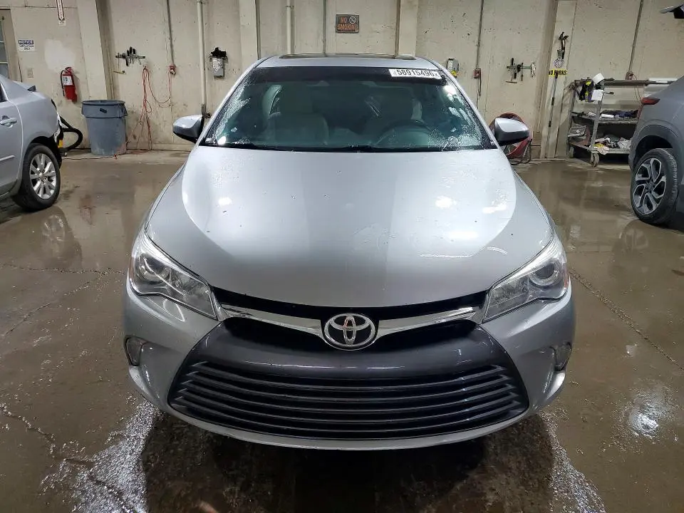 2015 TOYOTA CAMRY XLE  