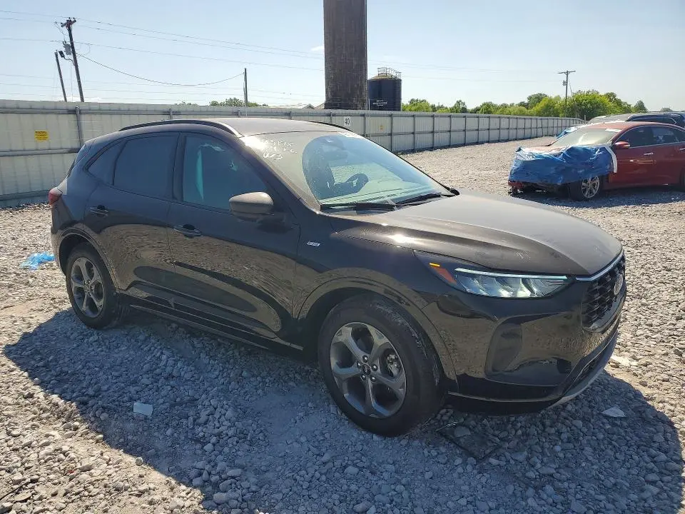 2024 FORD ESCAPE ST LINE  
