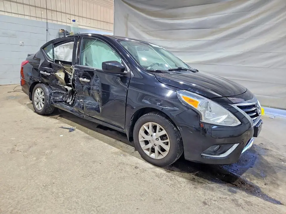 2019 NISSAN VERSA SV  