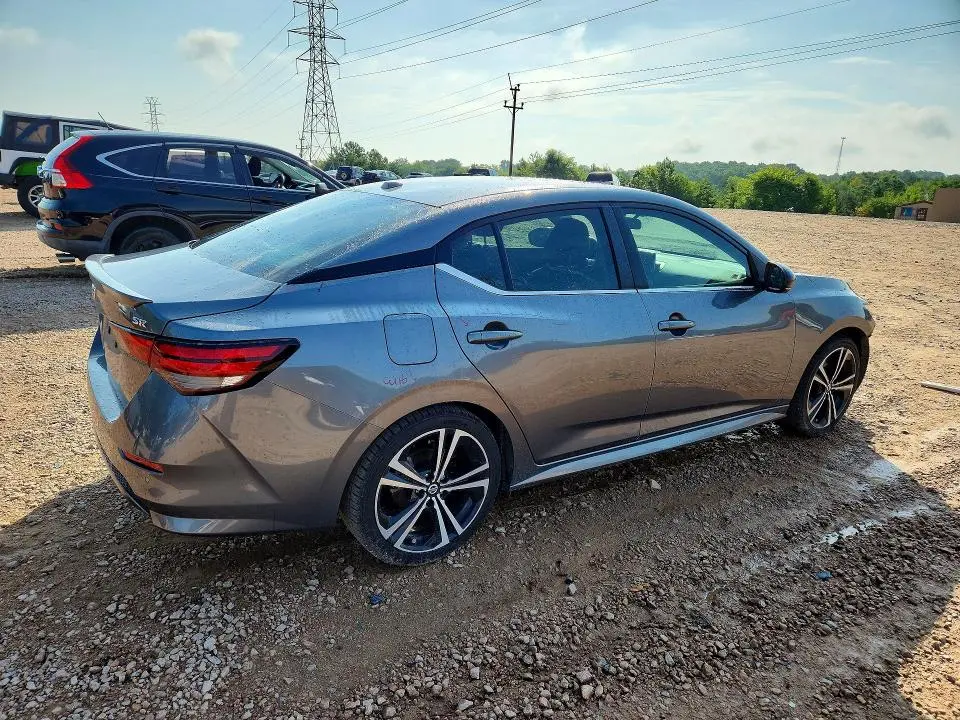 2022 NISSAN SENTRA SR  