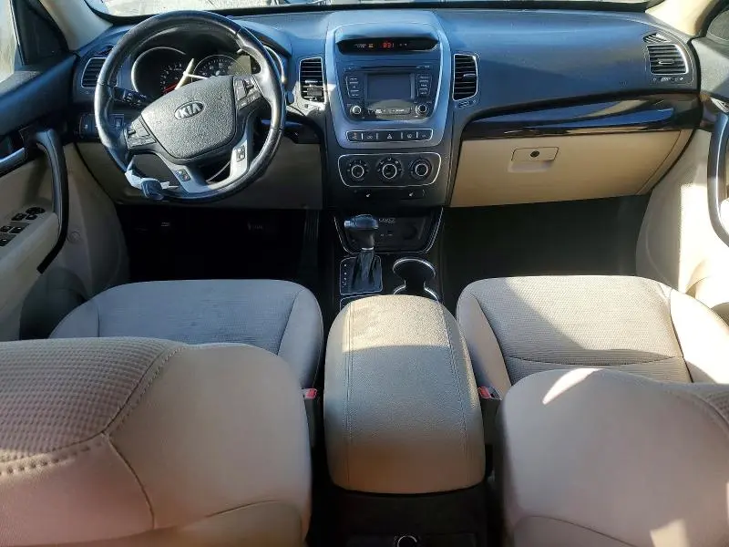 2014 KIA SORENTO LX  