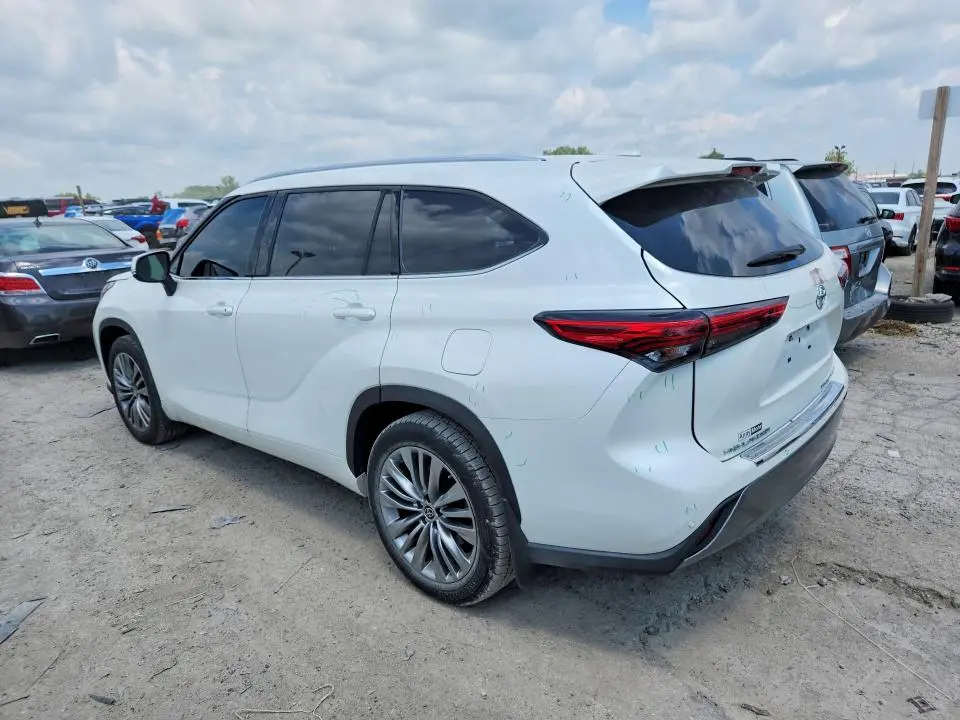 2021 TOYOTA HIGHLANDER PLATINUM  
