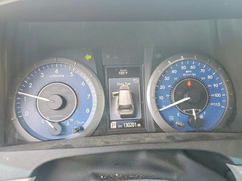 2015 TOYOTA SIENNA XLE 8-PASSENGER  