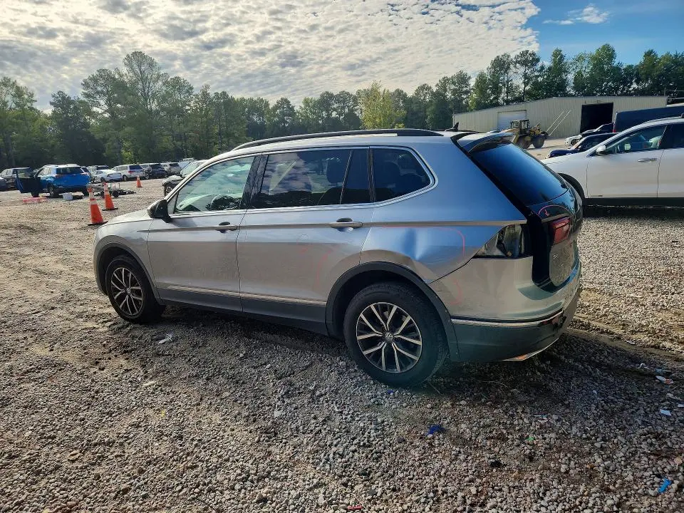 2020 VOLKSWAGEN TIGUAN SE  