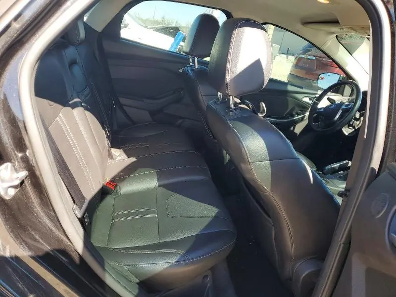 2012 FORD FOCUS TITANIUM  