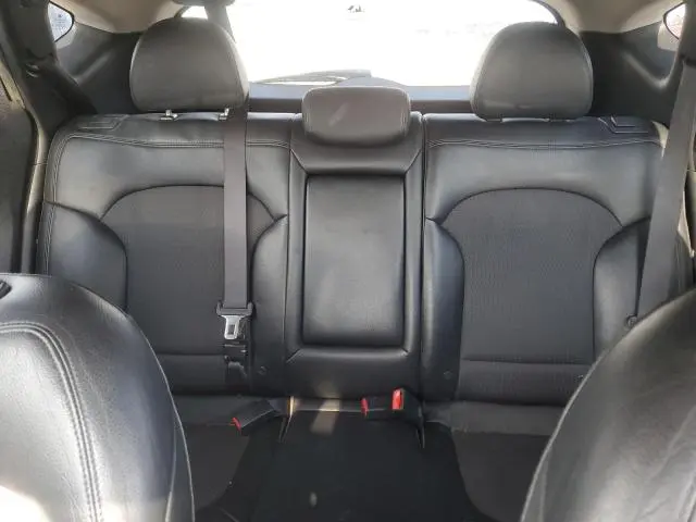 2010 HYUNDAI TUCSON GLS  