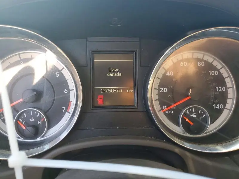 2013 DODGE DURANGO SXT  