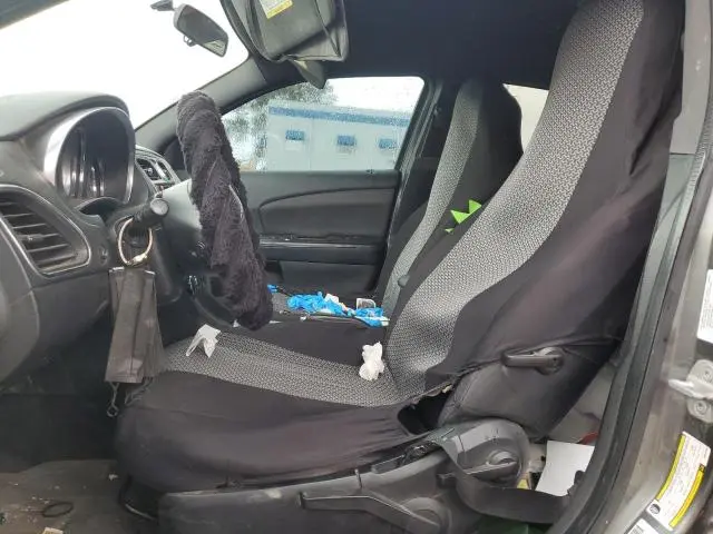 2013 CHRYSLER 200 LX  