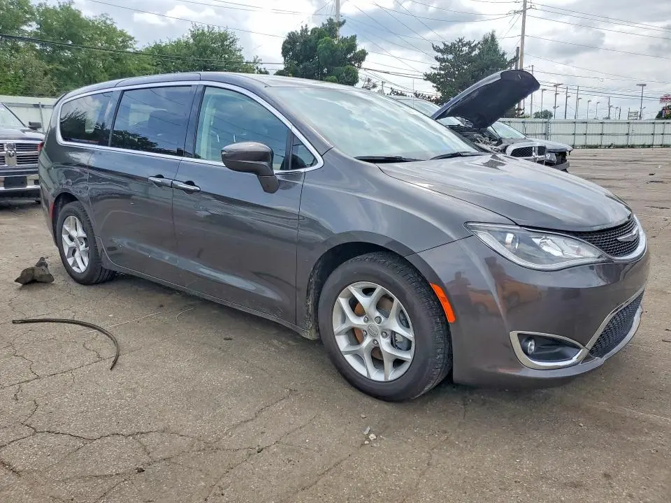 2018 CHRYSLER PACIFICA TOURING PLUS  