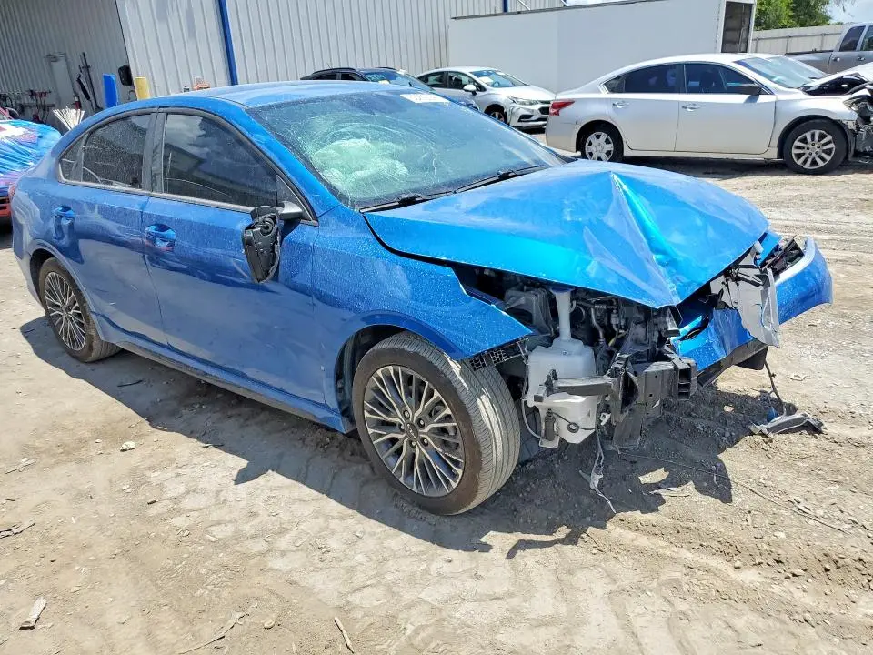 2022 KIA FORTE GT LINE  