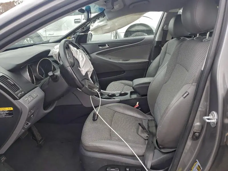 2012 HYUNDAI SONATA SE  