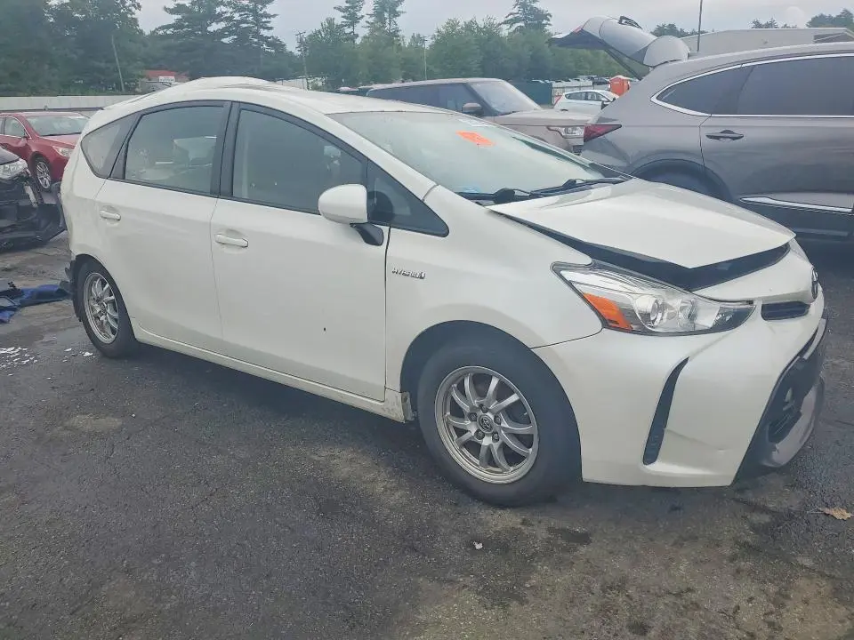 2016 TOYOTA PRIUS V TWO  