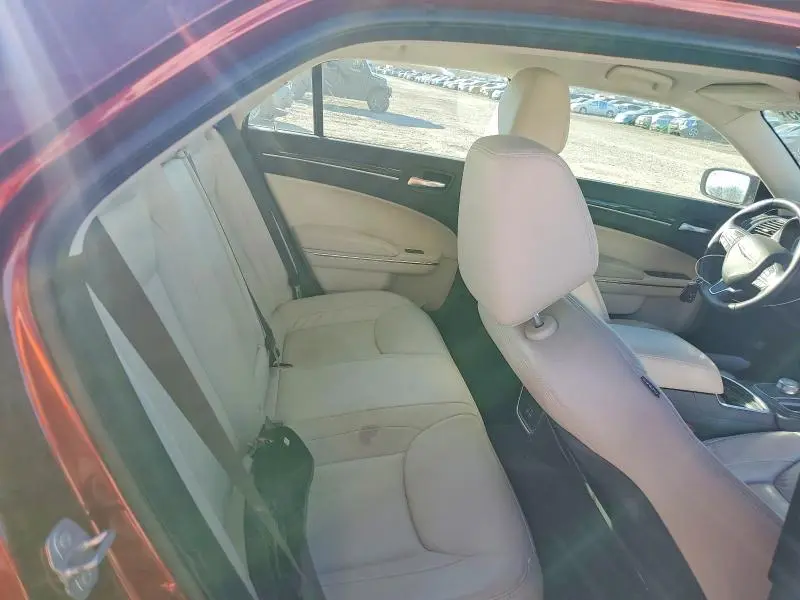 2016 CHRYSLER 300 LIMITED  