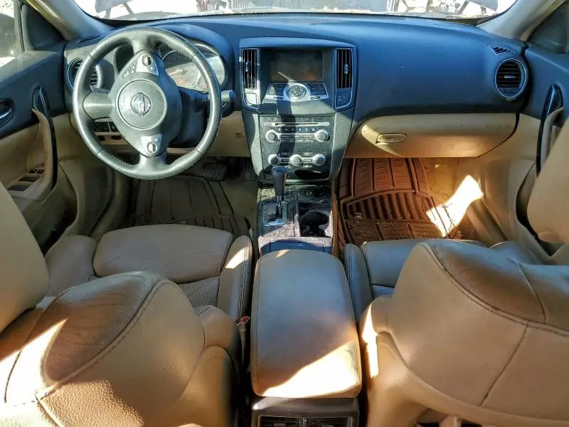 2011 NISSAN MAXIMA S  