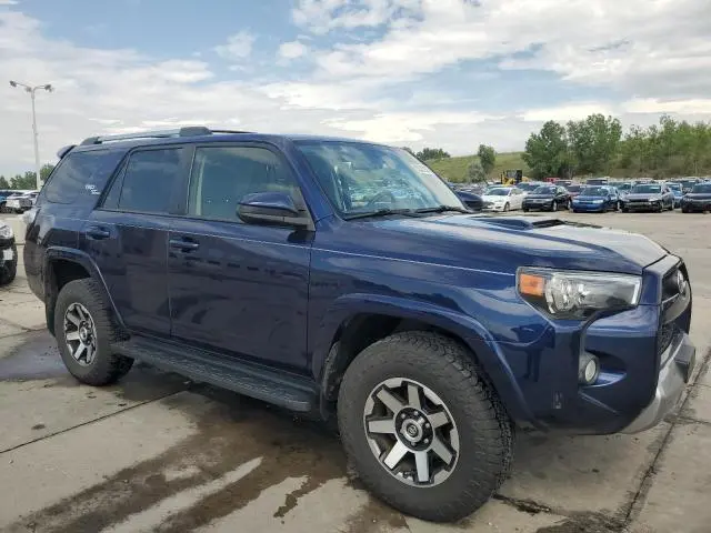 2018 TOYOTA 4RUNNER SR5/SR5 PREMIUM  