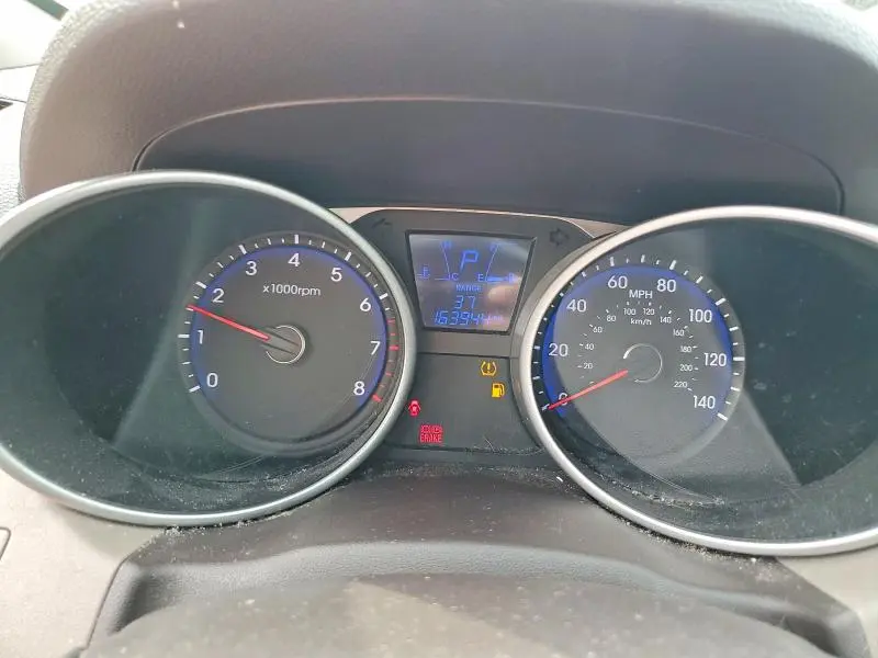 2014 HYUNDAI TUCSON SE  