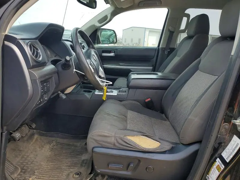 2016 TOYOTA TUNDRA SR5  