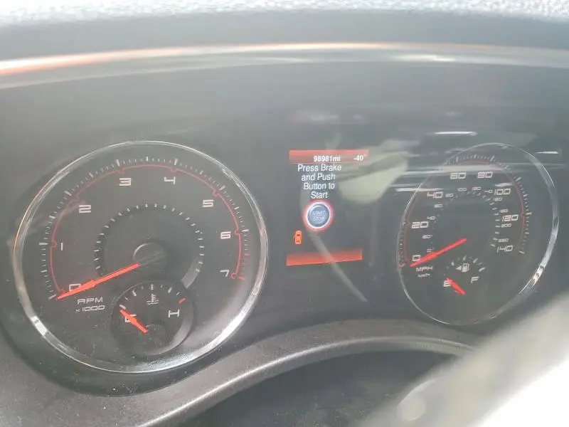 2013 DODGE CHARGER SE  