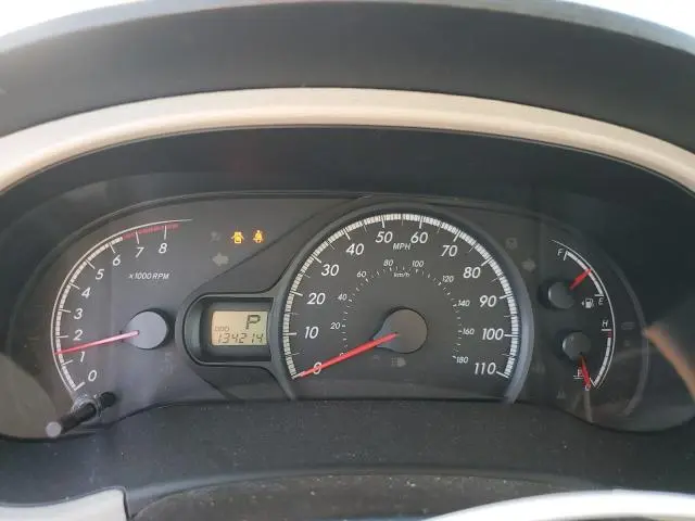 2014 TOYOTA SIENNA LE  