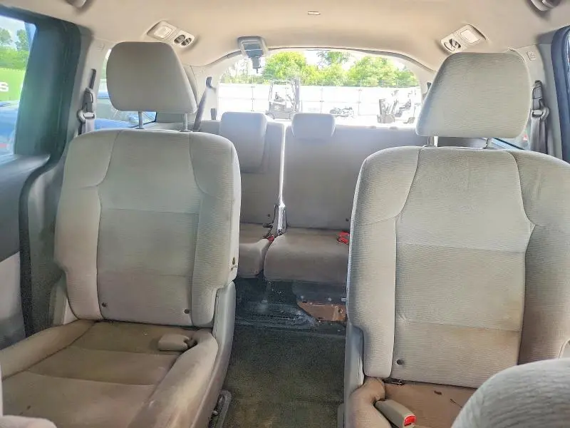 2011 HONDA ODYSSEY LX  