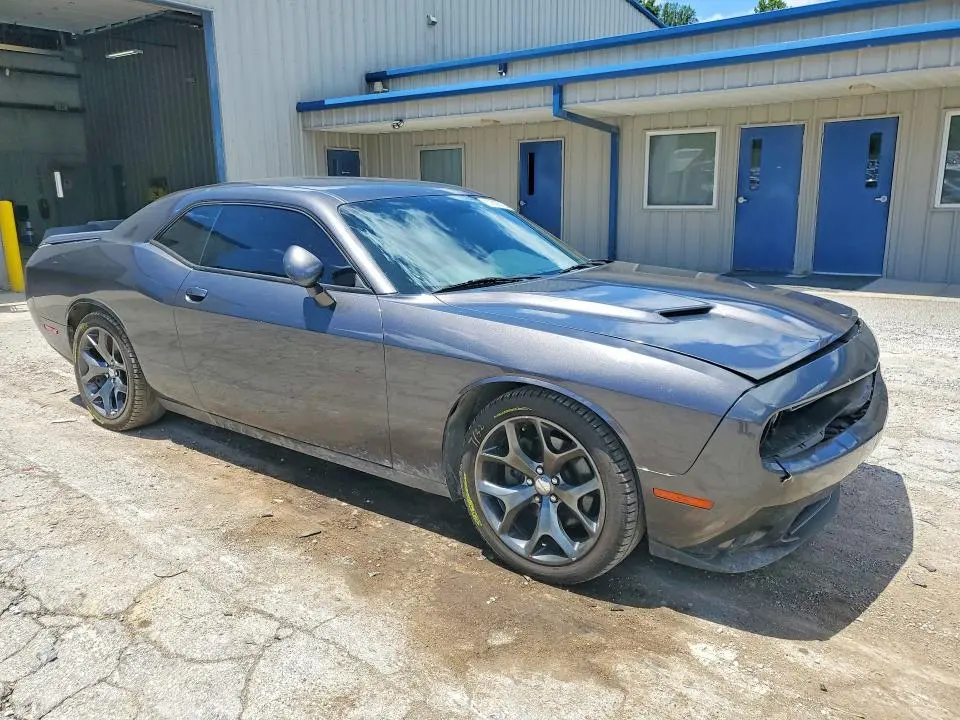 2015 DODGE CHALLENGER SXT  