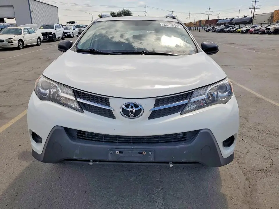 2015 TOYOTA RAV4 LE  