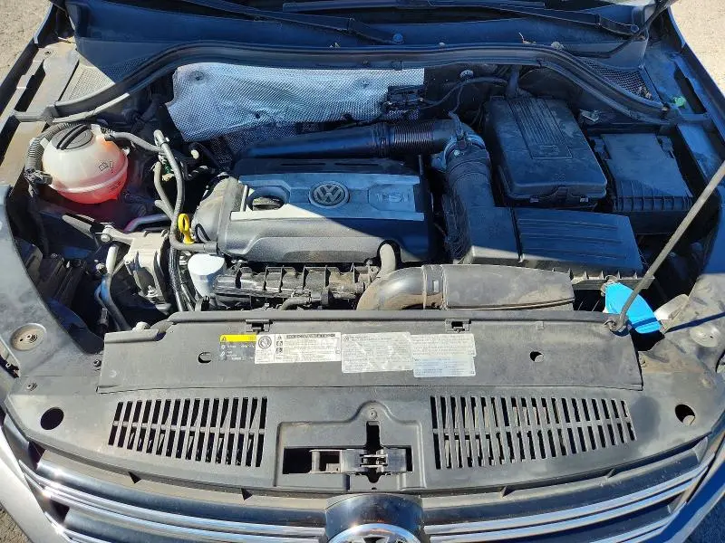 2014 VOLKSWAGEN TIGUAN S  