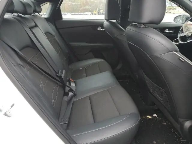 2023 KIA FORTE GT LINE  
