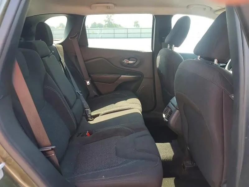 2021 JEEP CHEROKEE LATITUDE  