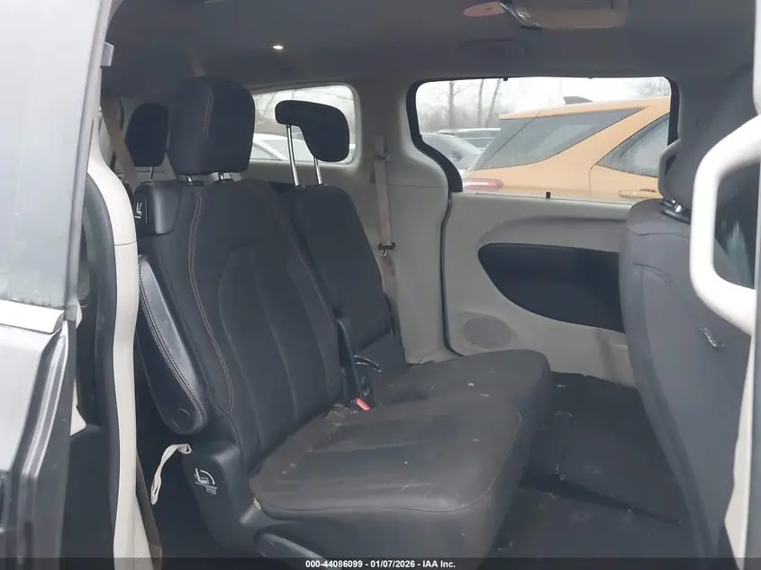 2019 CHRYSLER PACIFICA TOURING PLUS