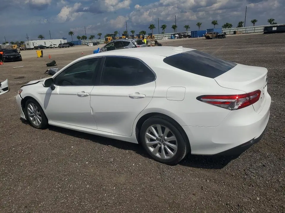 2019 TOYOTA CAMRY LE  