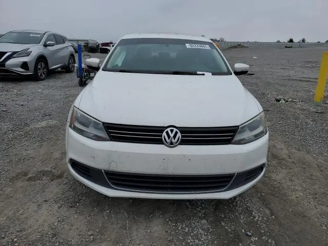2013 VOLKSWAGEN JETTA SE  