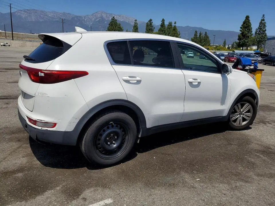 2018 KIA SPORTAGE LX  