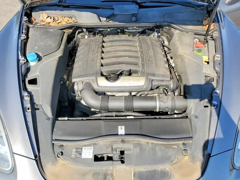 2013 PORSCHE CAYENNE   