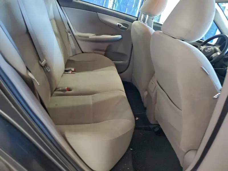 2013 TOYOTA COROLLA BASE  