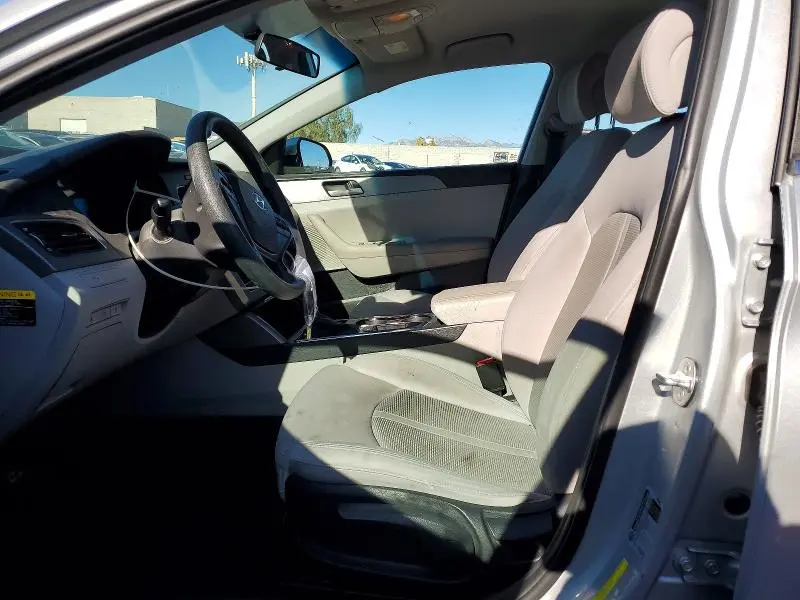 2017 HYUNDAI SONATA SE  