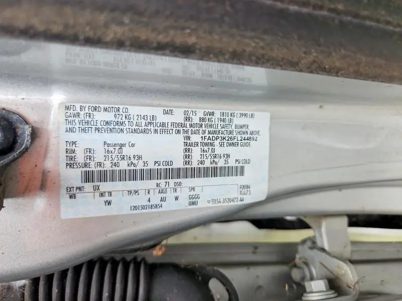 2015 FORD FOCUS SE  