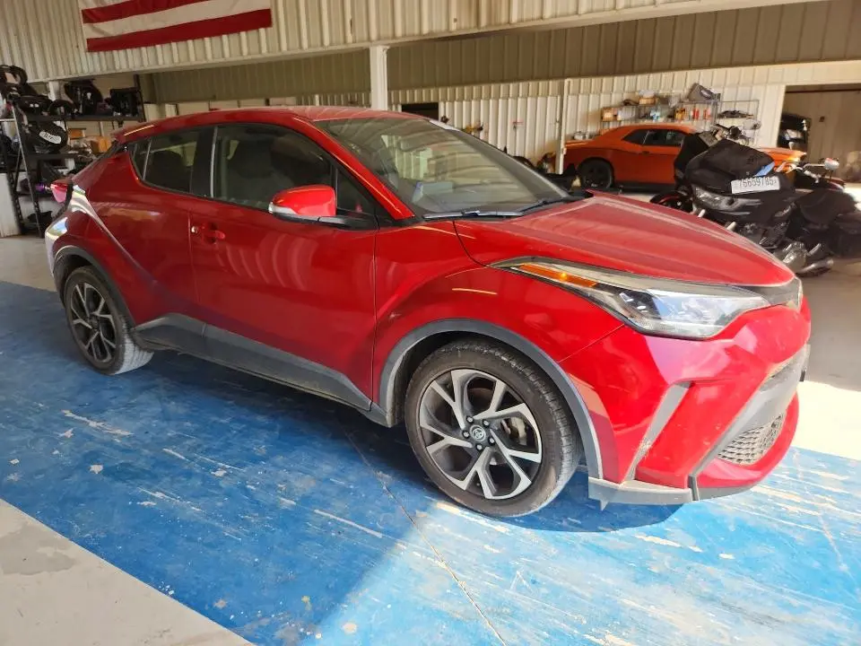 2020 TOYOTA C-HR XLE  