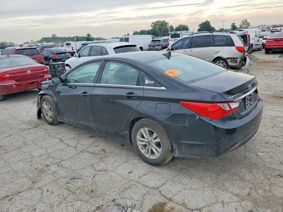 2011 HYUNDAI SONATA GLS  