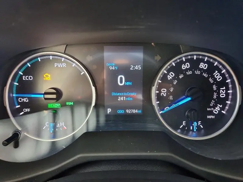 2022 TOYOTA RAV4 SE  