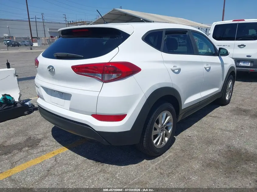 2018 HYUNDAI TUCSON SE