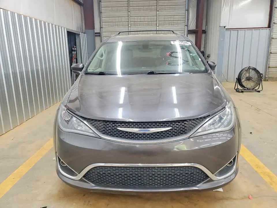 2017 CHRYSLER PACIFICA TOURING L  