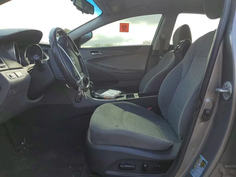 2012 HYUNDAI SONATA GLS  